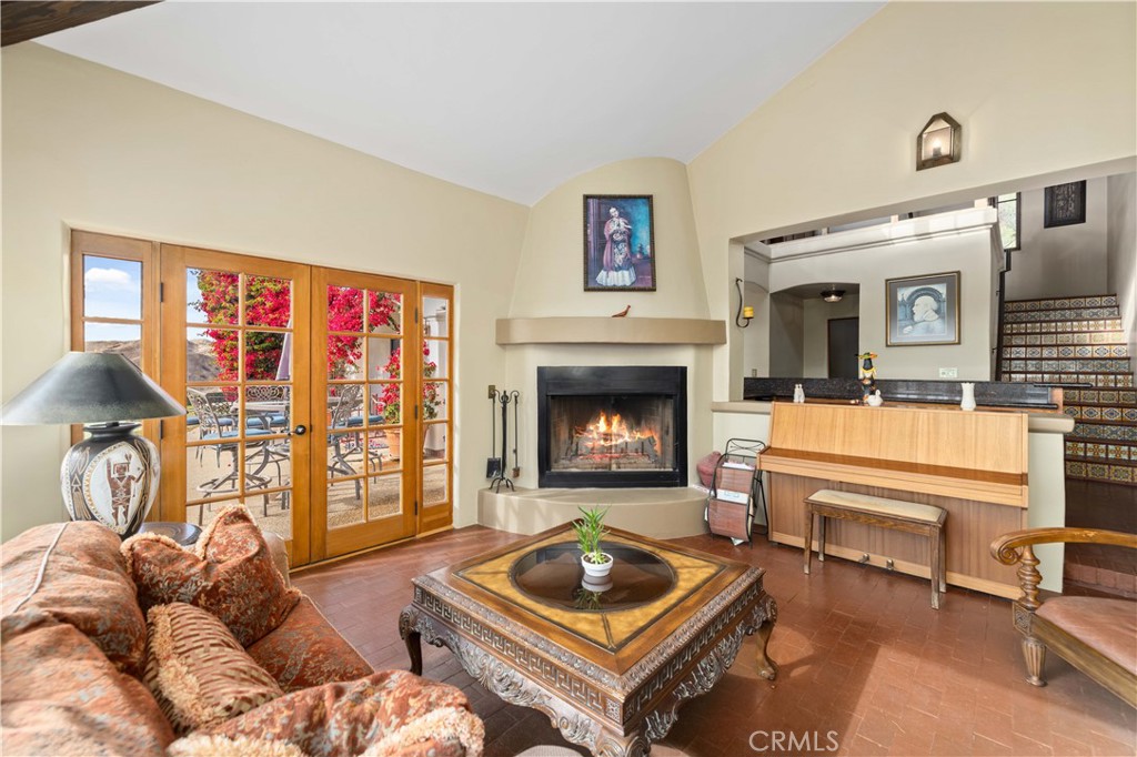 8420 Waters Road Property Photo 24