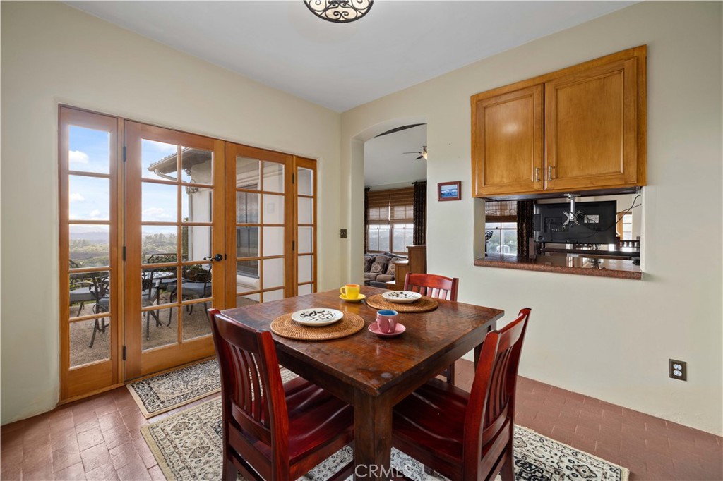 8420 Waters Road Property Photo 37