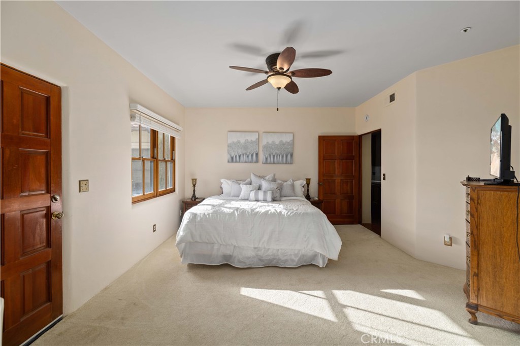8420 Waters Road Property Photo 41