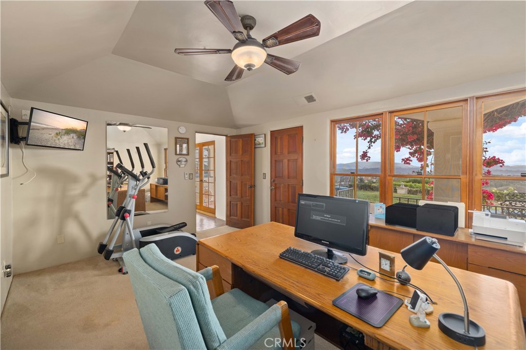 8420 Waters Road Property Photo 44