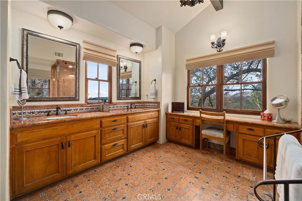 8420 Waters Road Property Photo 66