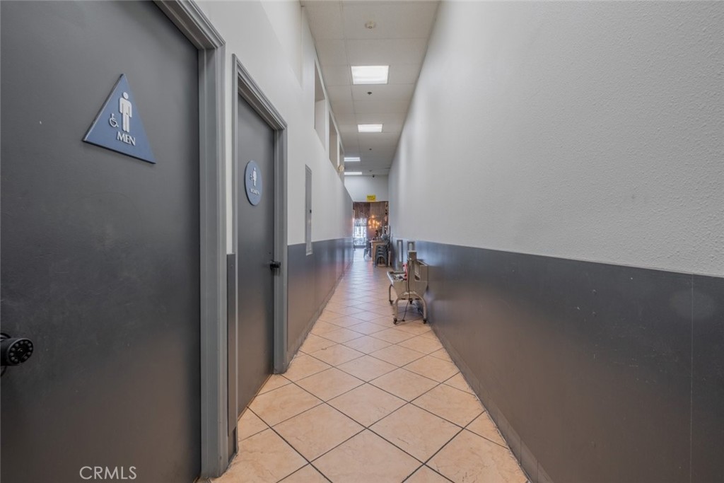 720 N Lake Avenue Property Photo 21