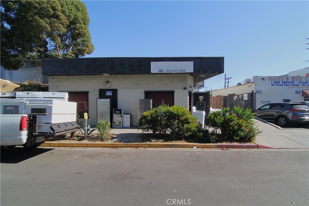 1108 N Kenmore Avenue Property Photo 7
