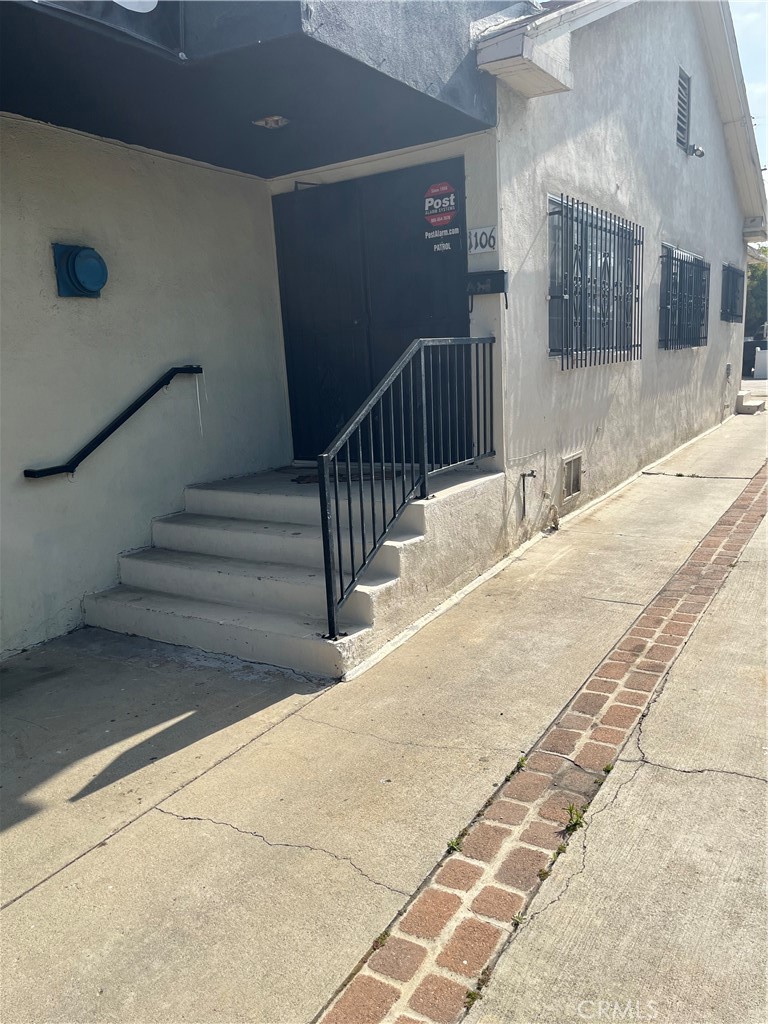 1108 N Kenmore Avenue Property Photo 18