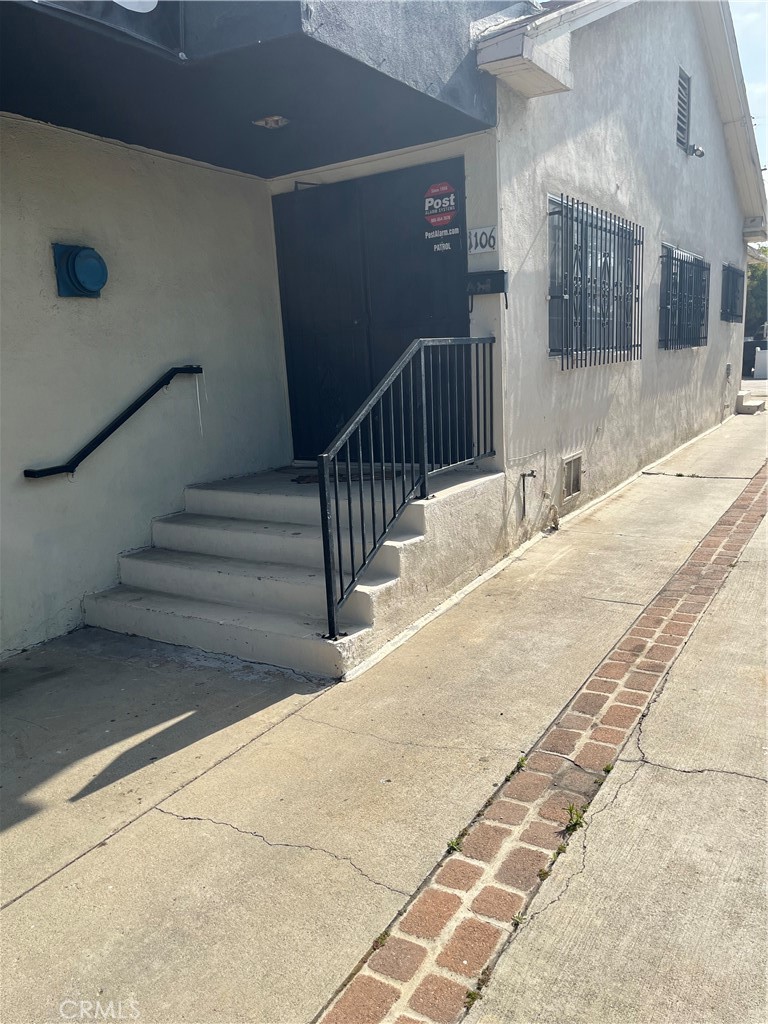 1108 N Kenmore Avenue Property Photo 18