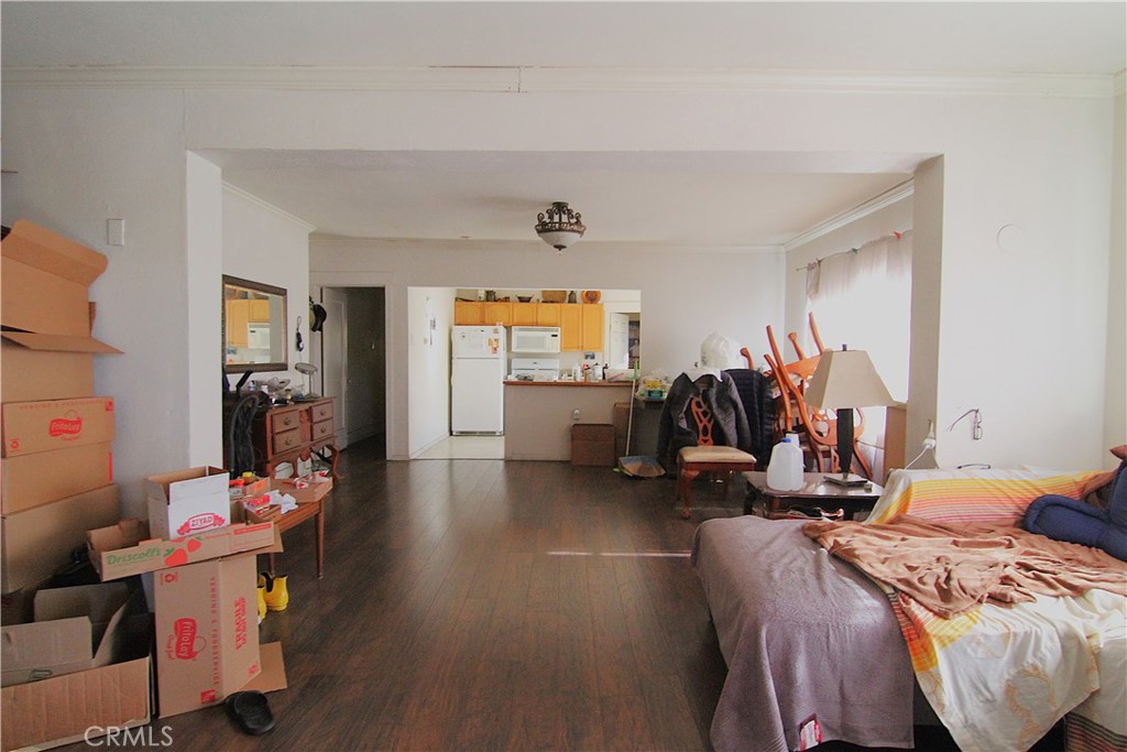 1108 N Kenmore Avenue Property Photo 25