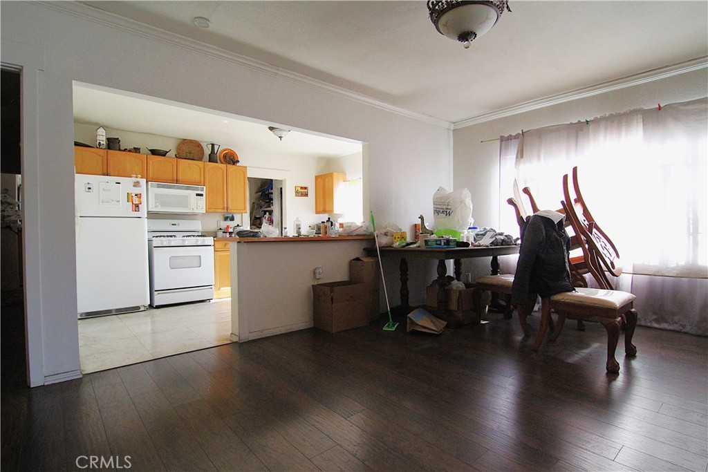 1108 N Kenmore Avenue Property Photo 27