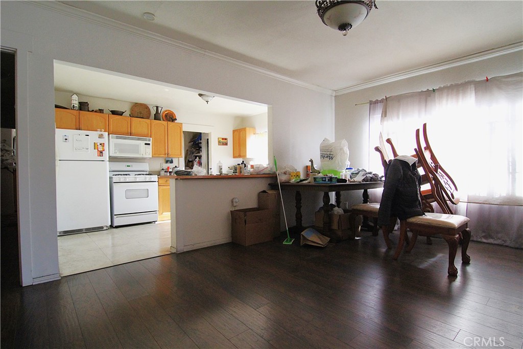 1108 N Kenmore Avenue Property Photo 27