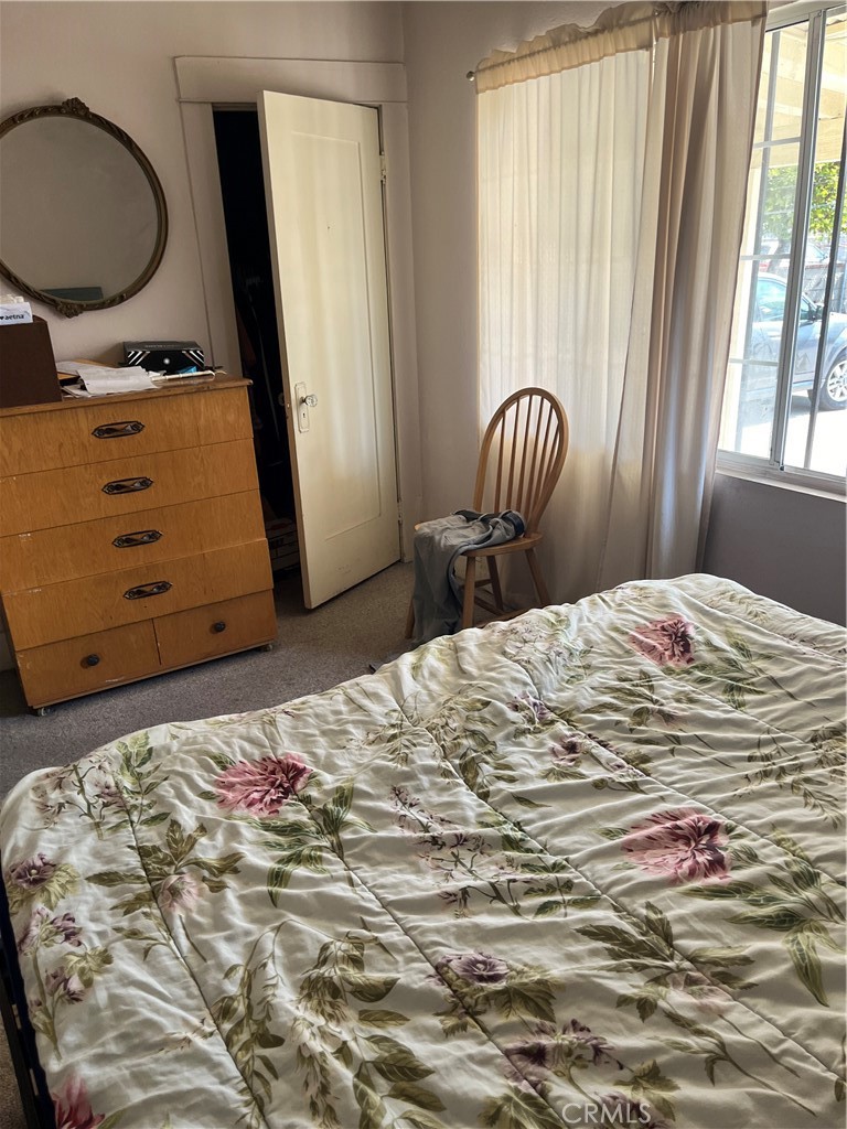 1108 N Kenmore Avenue Property Photo 33