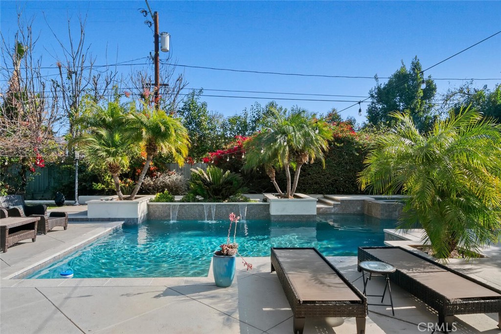 5214 Yolanda Avenue Property Photo