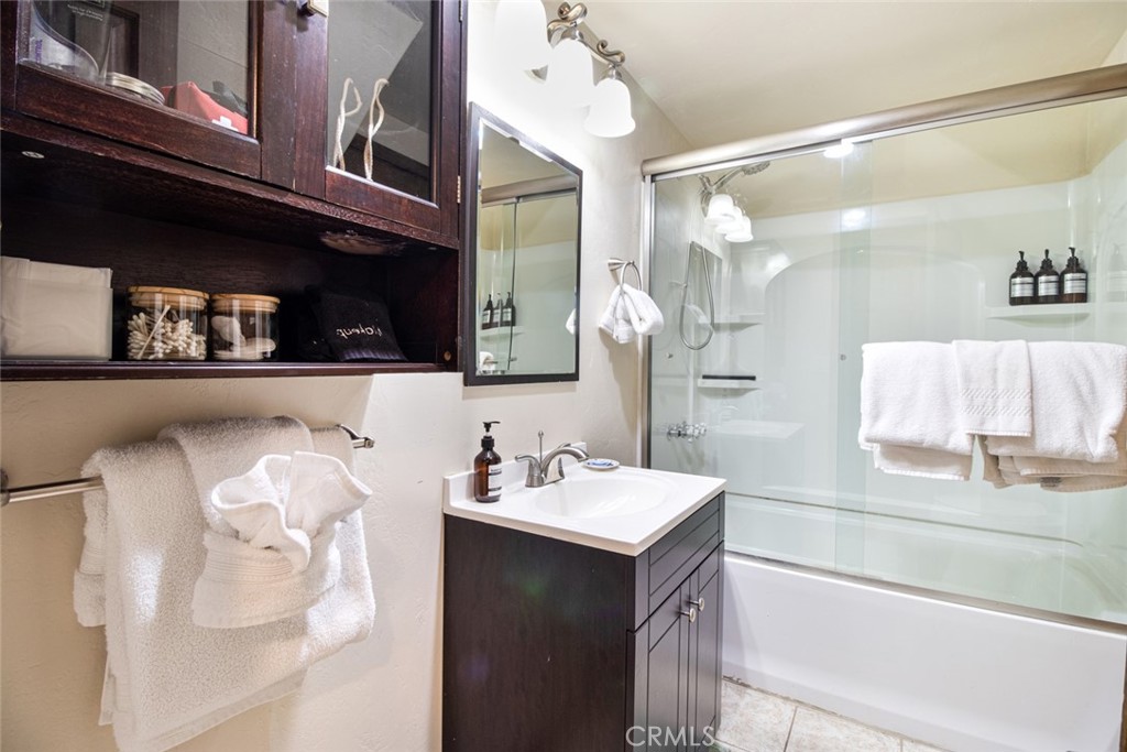 24719 Valle Drive Property Photo 19