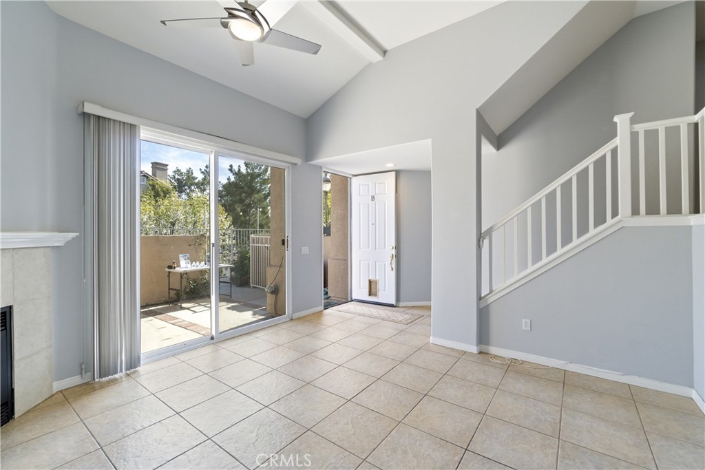 25708 Holiday Circle B Property Photo 7