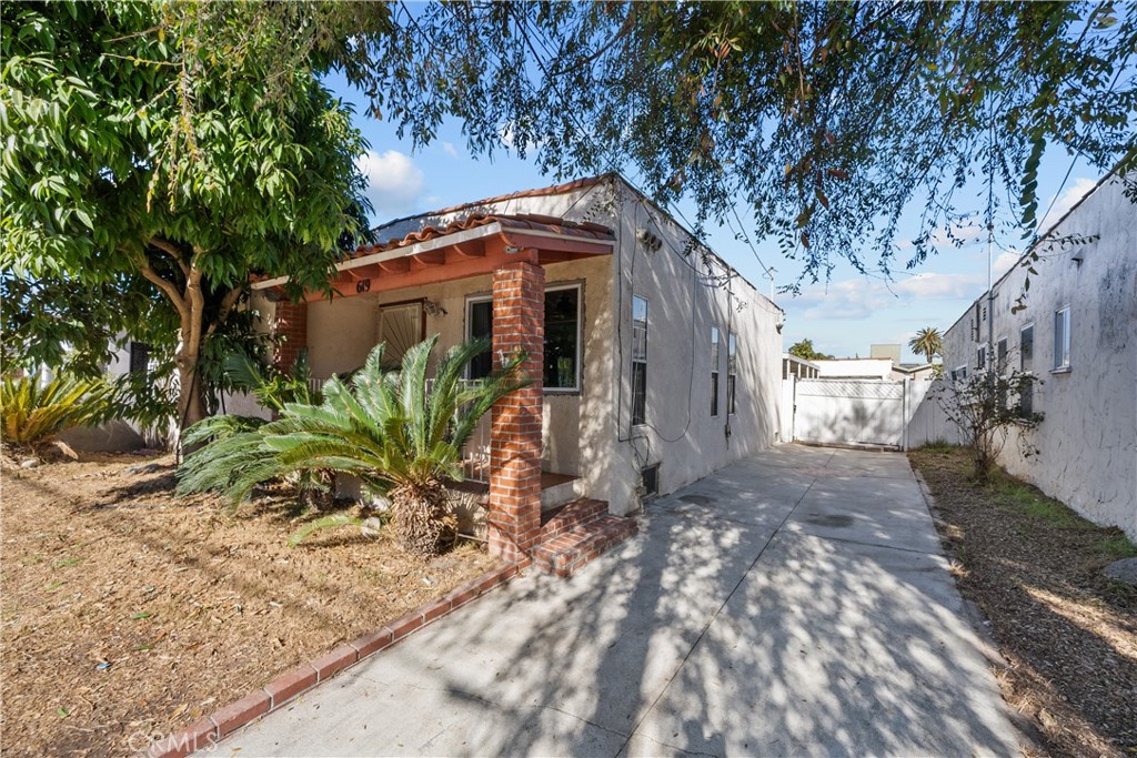 619 Elm Avenue Property Photo 1