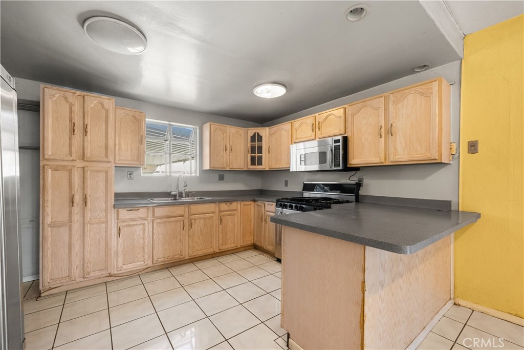 619 Elm Avenue Property Photo 22