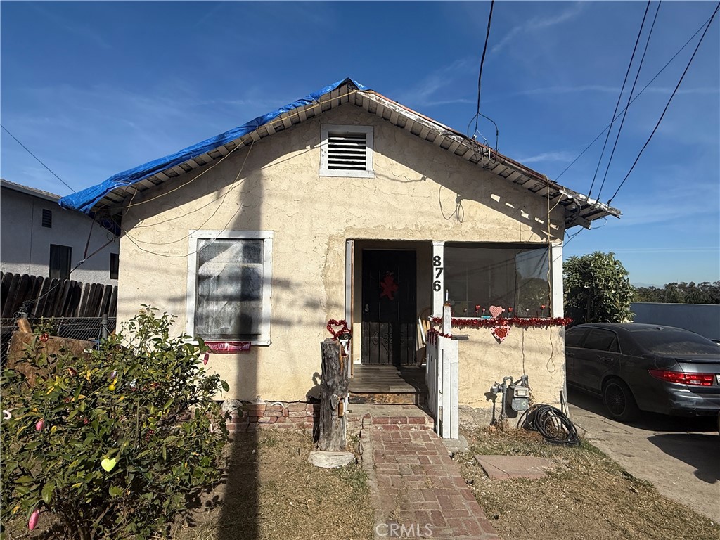 876 W Oliver Street Property Photo 1