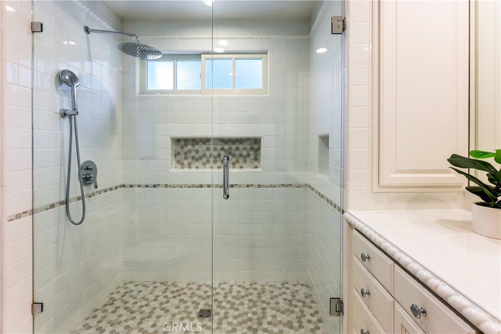 15530 Valley Vista Boulevard Property Photo 43