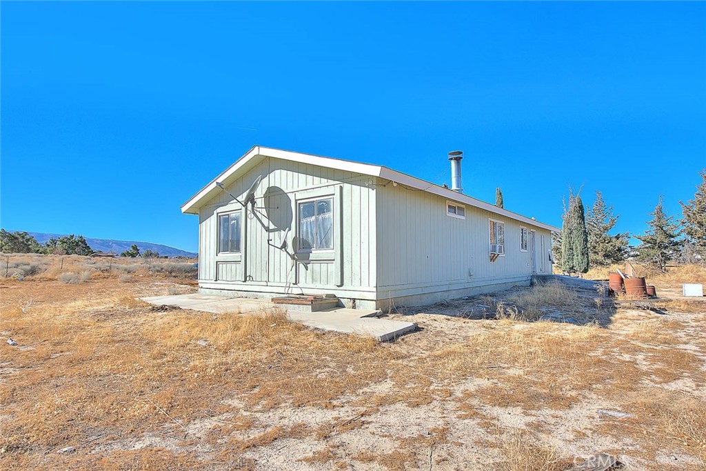 25253 Malmo Street Property Photo 6