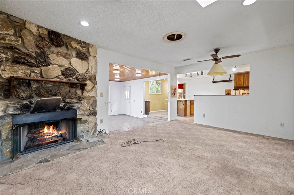 18371 Lahey Street Property Photo 7