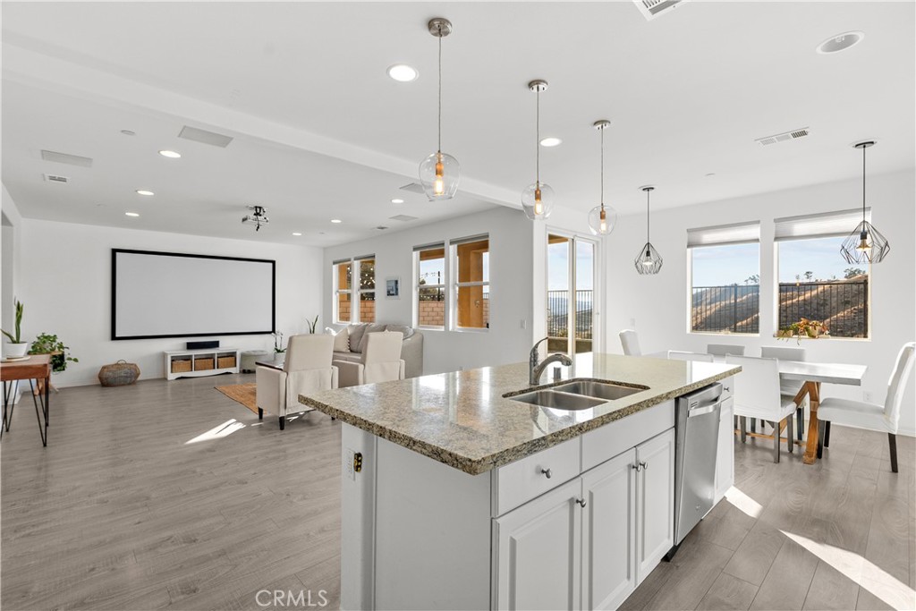 27287 Ardella Place Property Photo 10