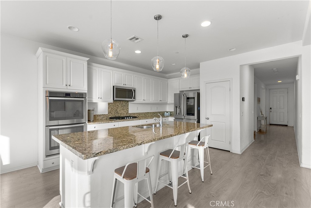 27287 Ardella Place Property Photo 14