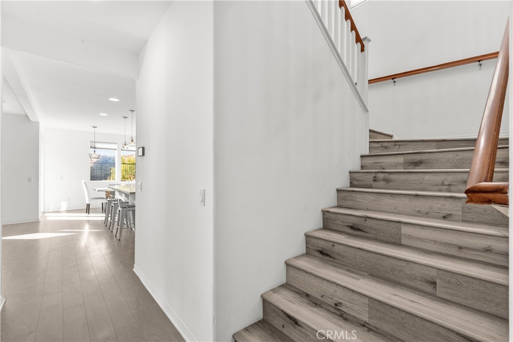 27287 Ardella Place Property Photo 21