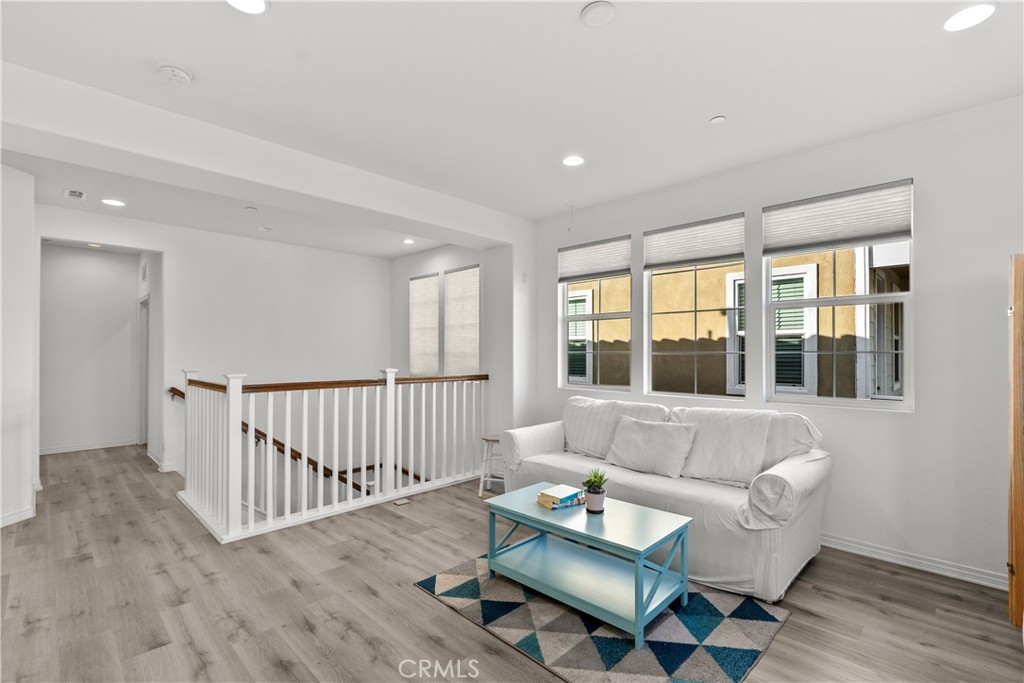 27287 Ardella Place Property Photo 23