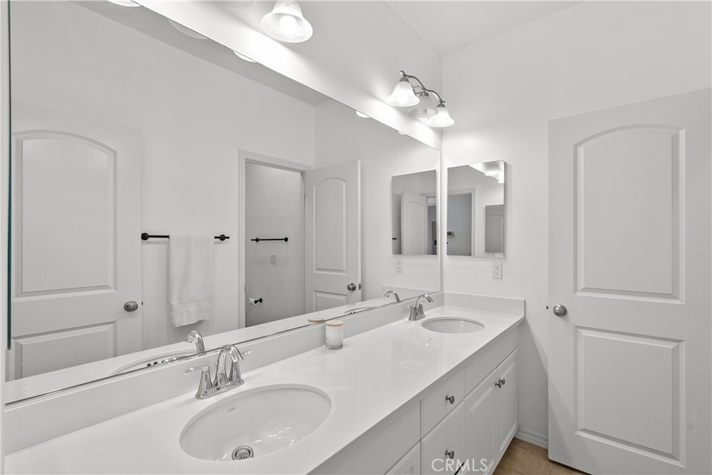 27287 Ardella Place Property Photo 32