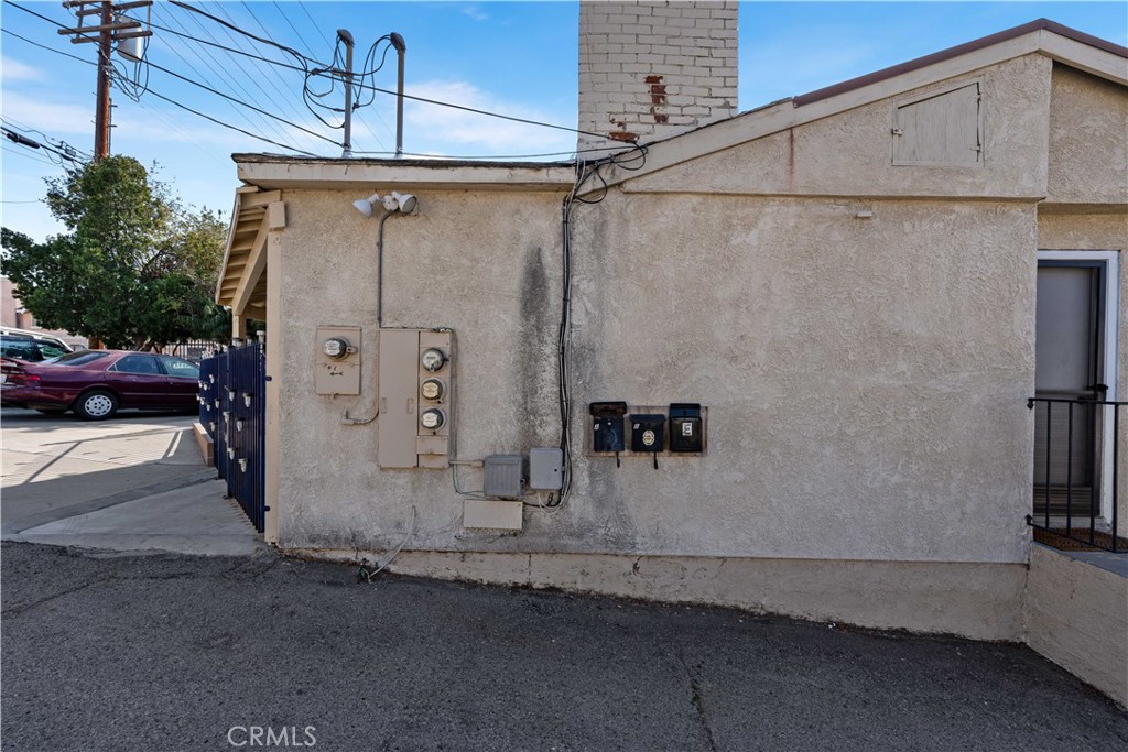 10139 Hillhaven Avenue Property Photo 4
