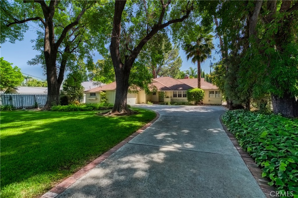 17560 Parthenia Street Property Photo