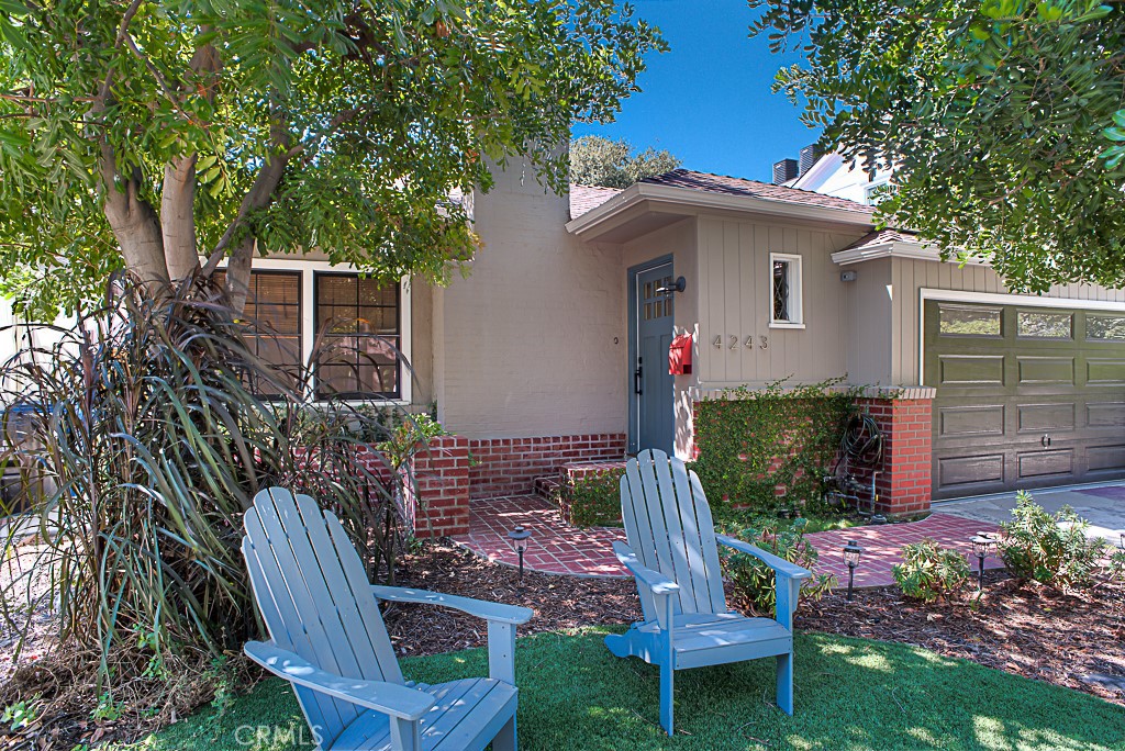 4243 Camellia Avenue Property Photo