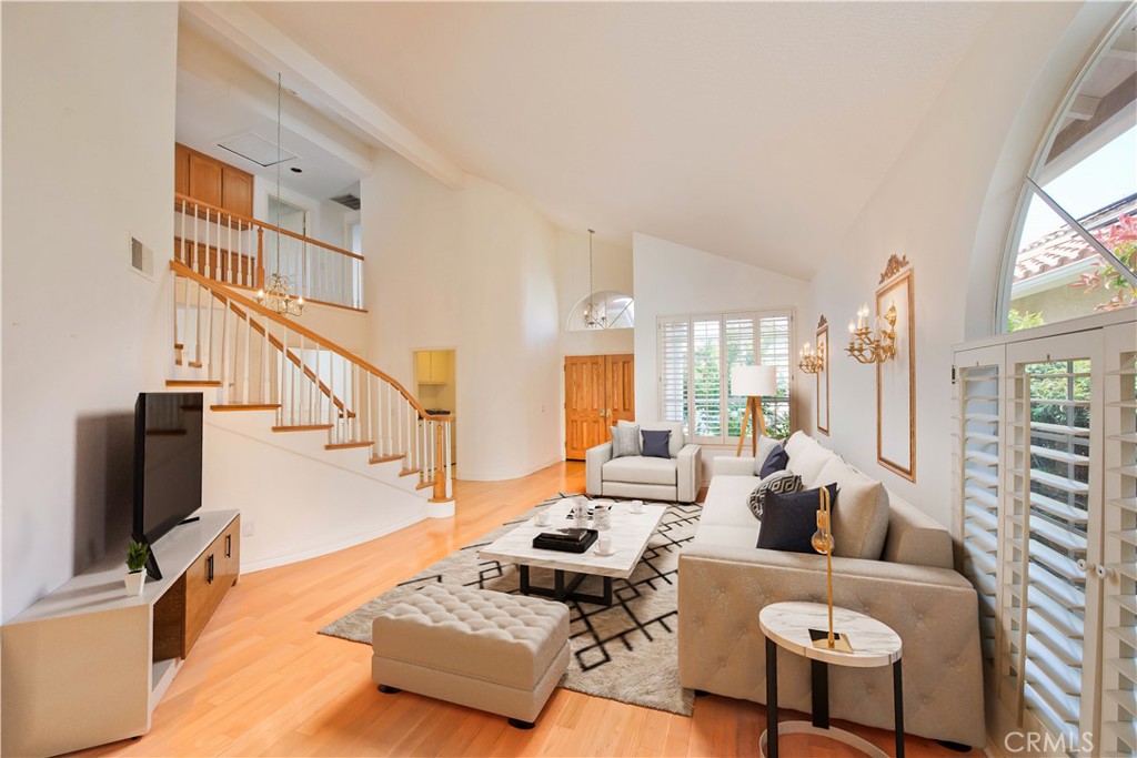 12050 Falcon Crest Way Property Photo 3