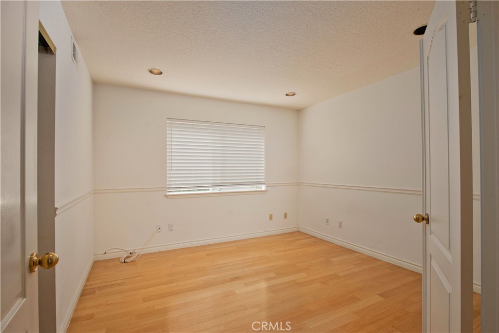 12050 Falcon Crest Way Property Photo 12