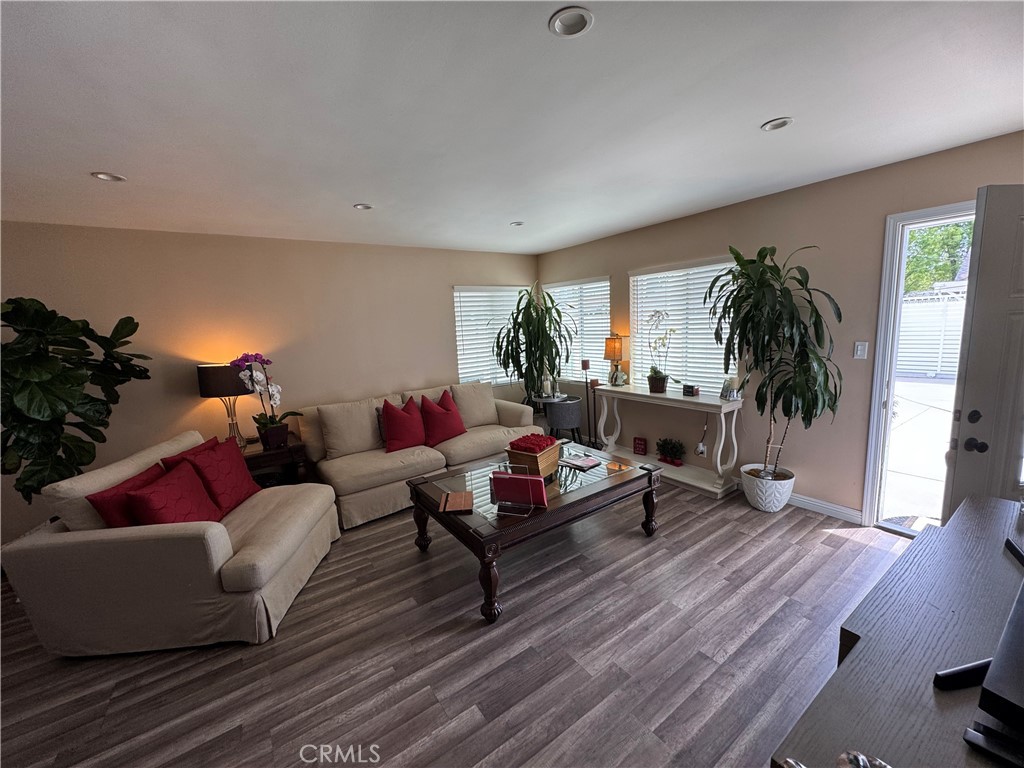 15057 Paddock Street Property Photo 8