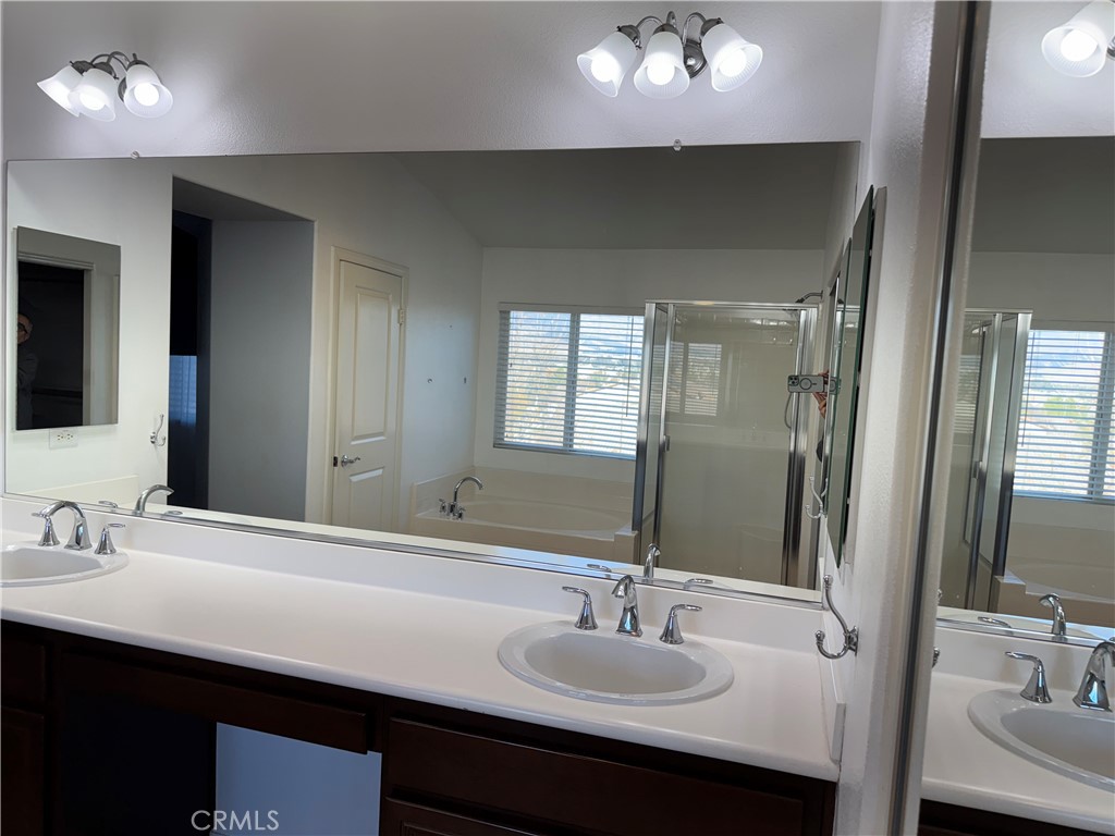 1368 Aztec Court Property Photo 23