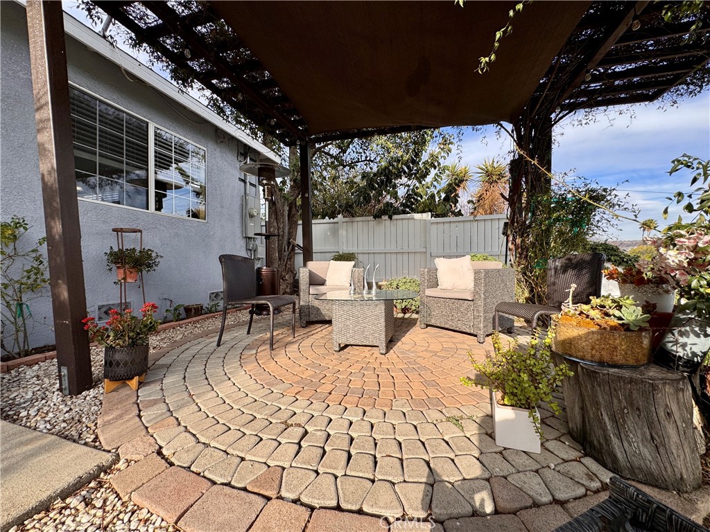 827 Griswold Avenue Property Photo 3