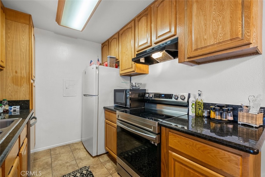 23515 Lyons Avenue 210 Property Photo 7