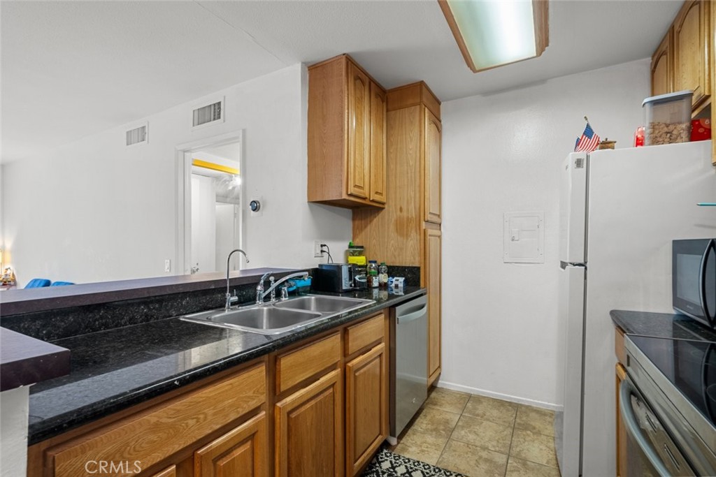 23515 Lyons Avenue 210 Property Photo 8