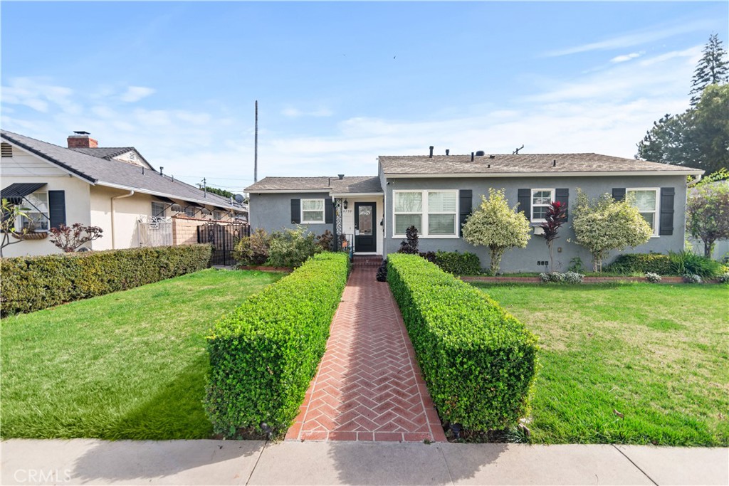 6738 Vanport Avenue Property Photo