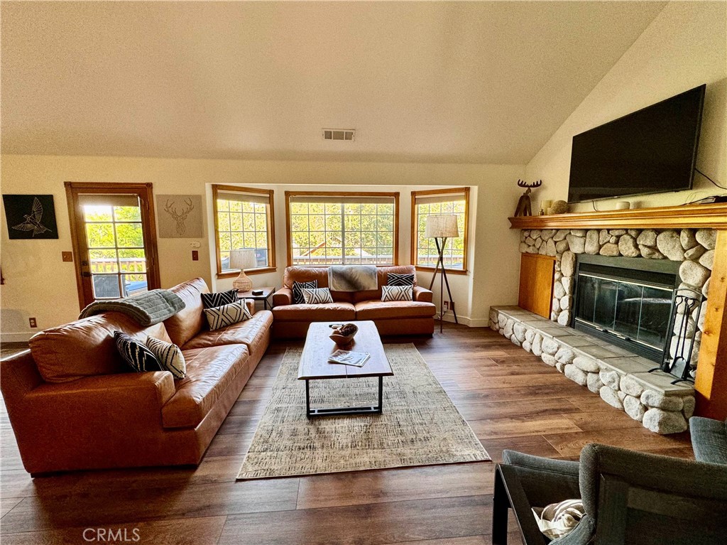 884 Grass Valley Road Property Photo 12
