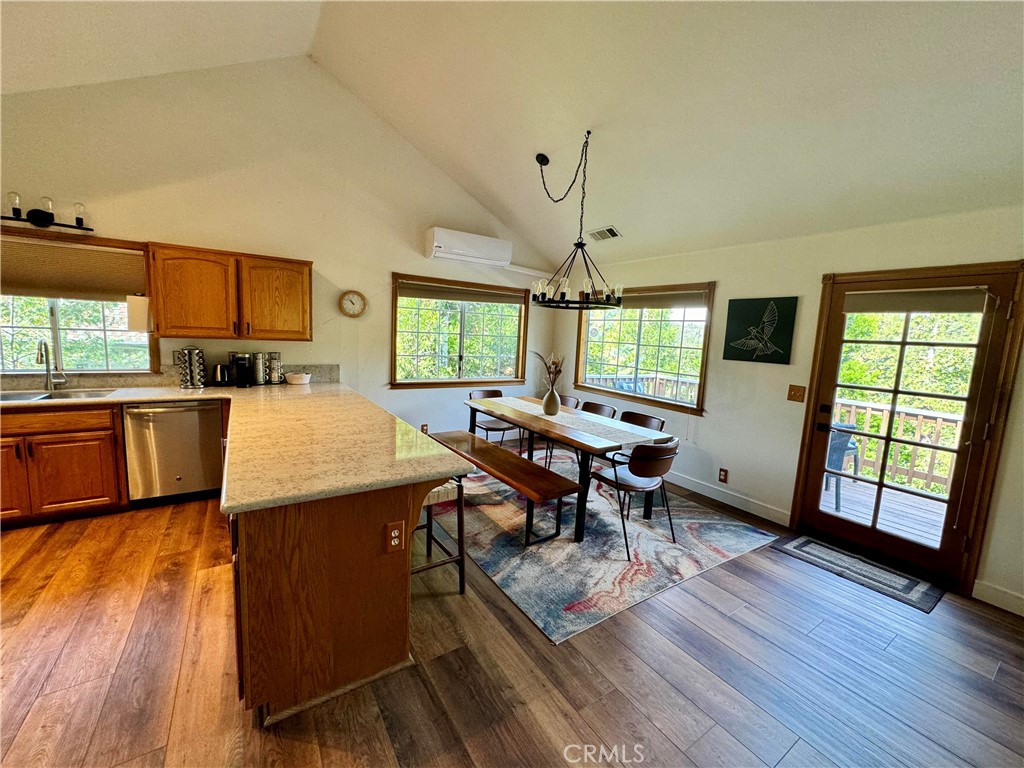 884 Grass Valley Road Property Photo 14