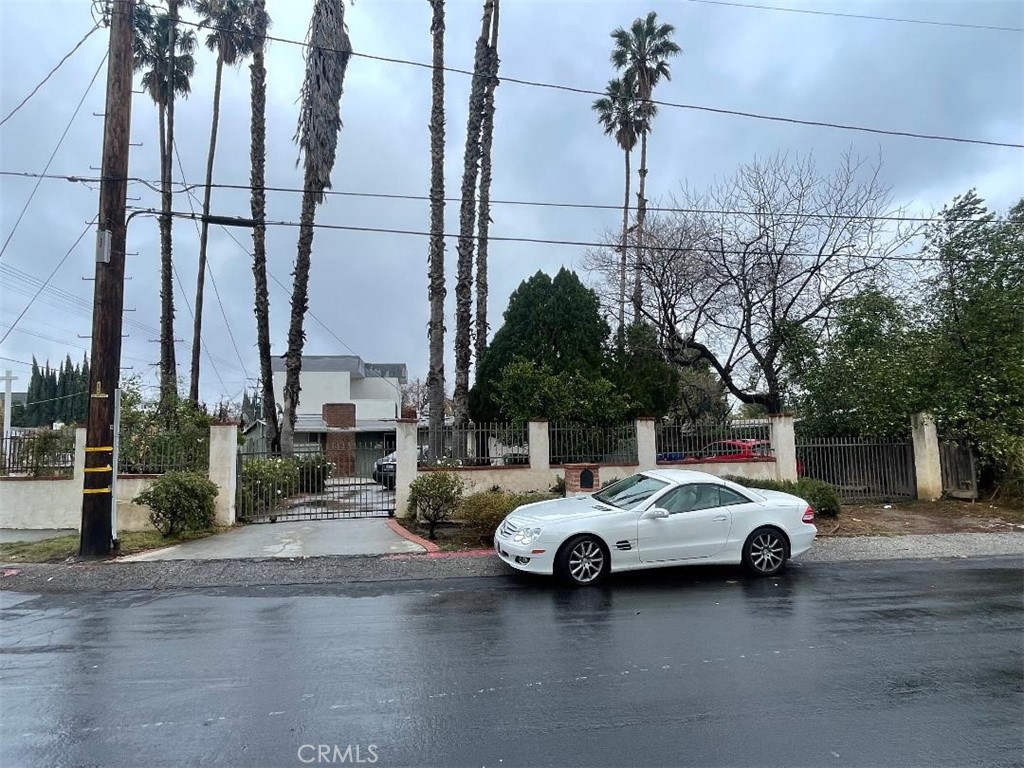 8458 Canby Avenue Property Photo