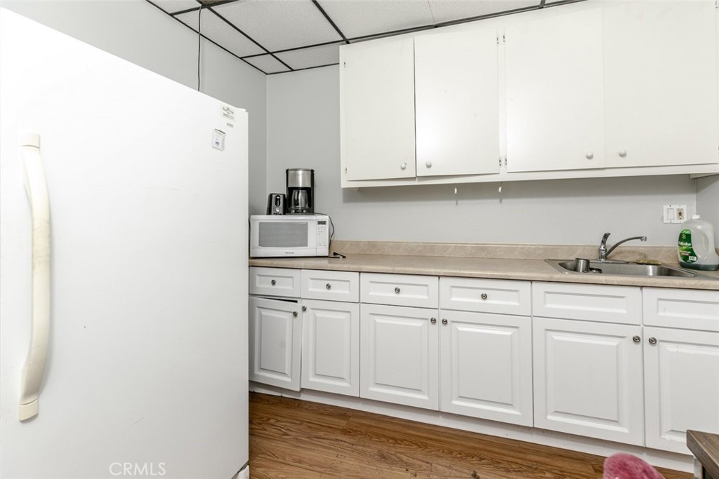 10933 Camarillo Street Property Photo 13