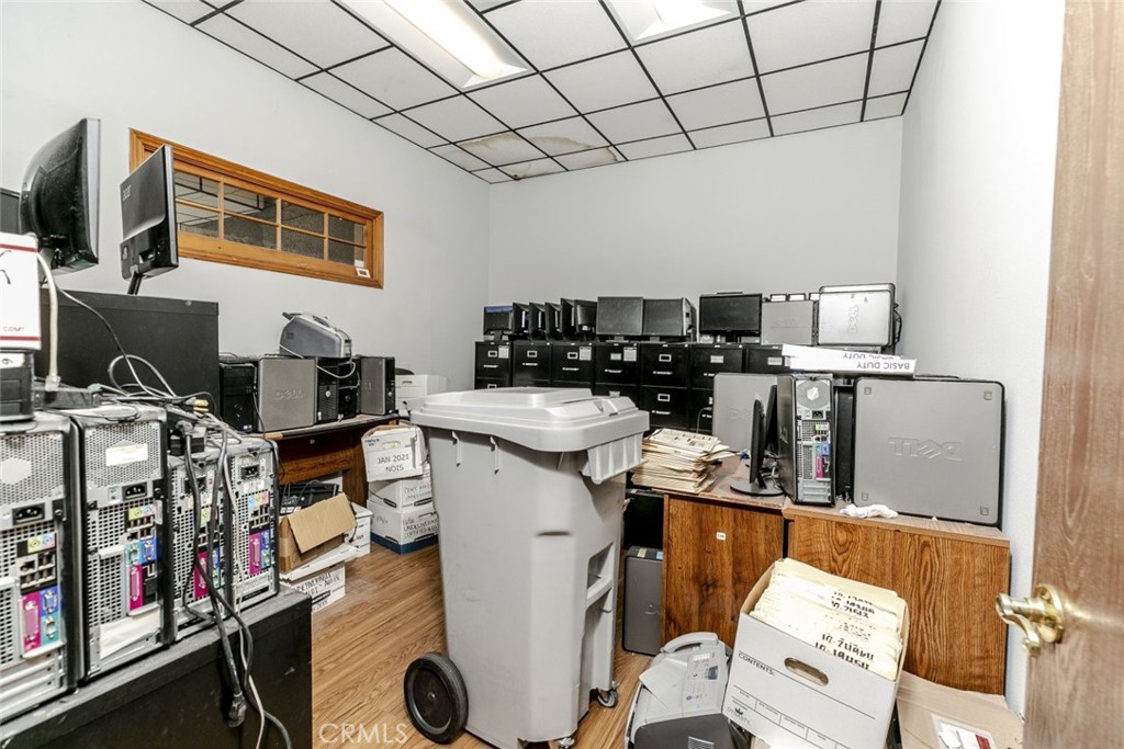 10933 Camarillo Street Property Photo 17