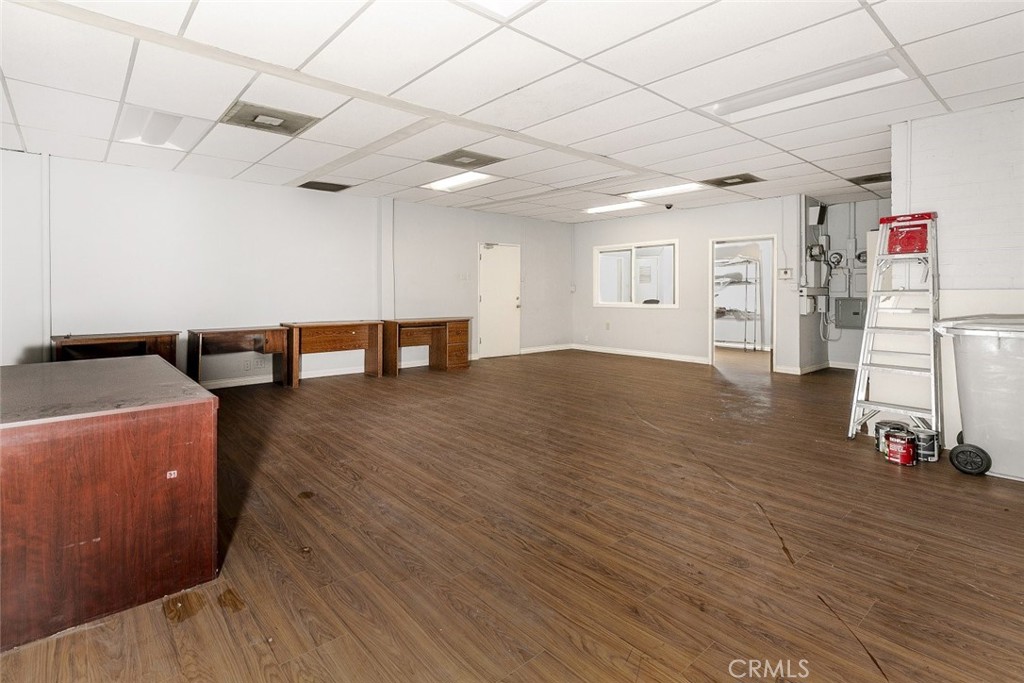 10933 Camarillo Street Property Photo 19