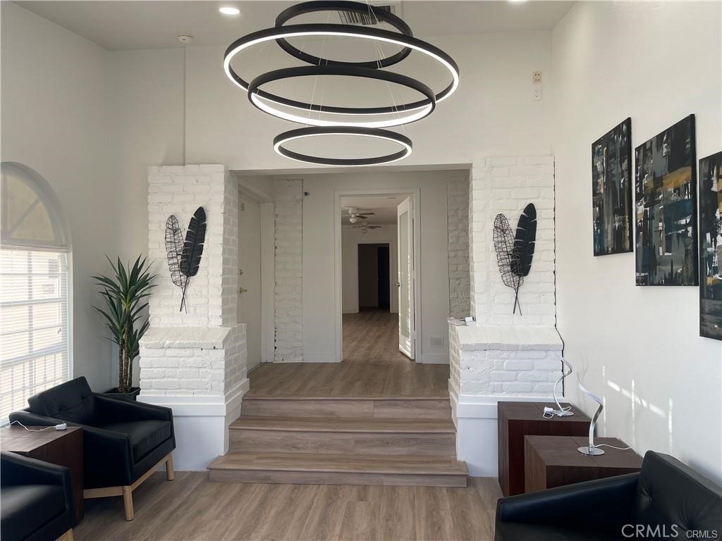 660 W 7th Street Property Photo 7