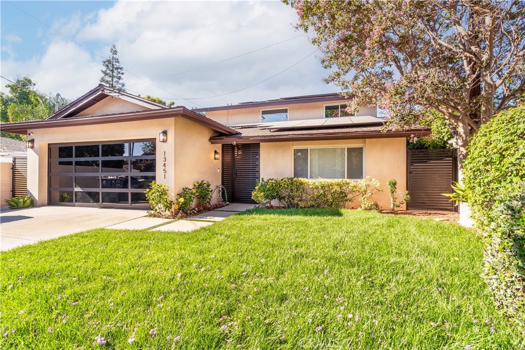 13451 Albers Street Property Photo 55