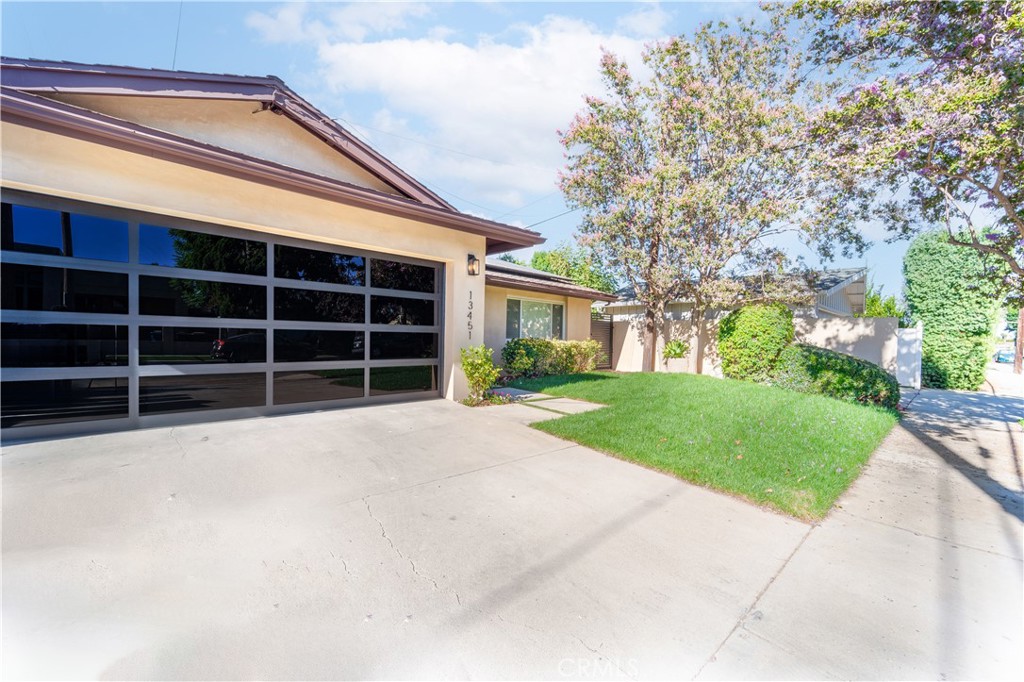 13451 Albers Street Property Photo 59