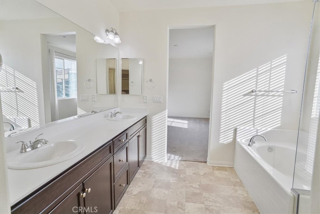 2842 Crocus Place Property Photo 12
