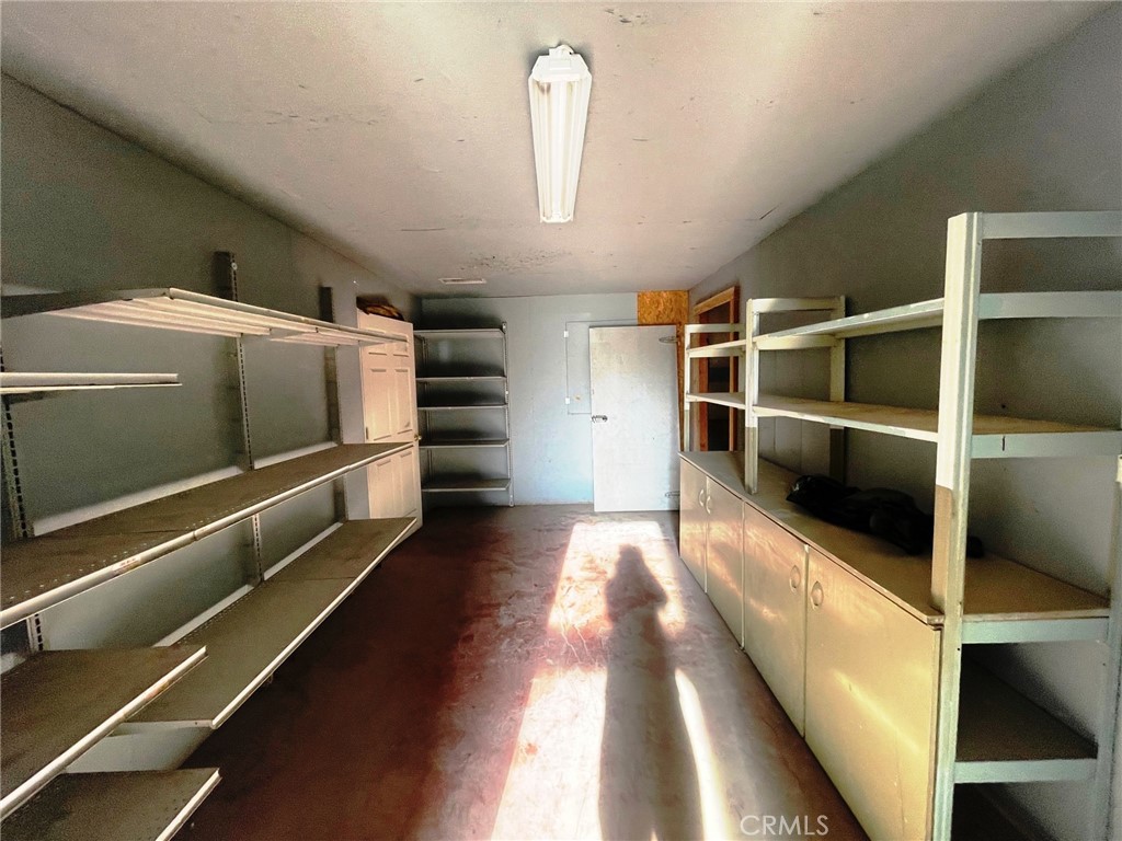 504 W Broadway Street Property Photo 11