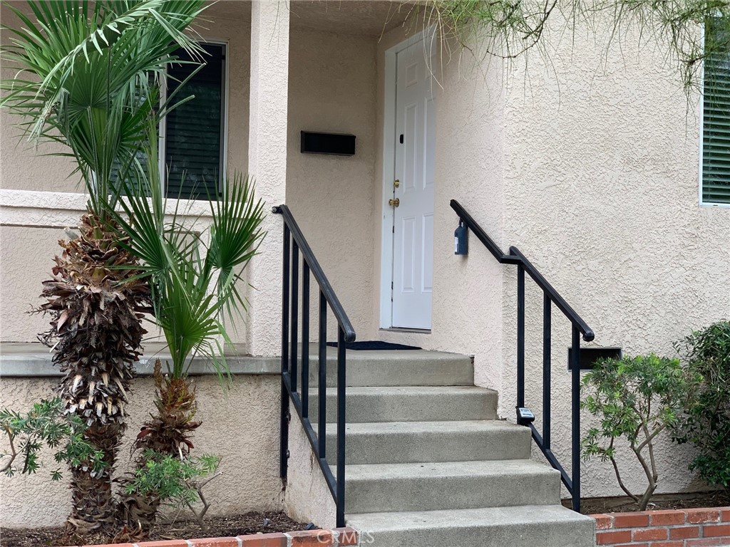 10402 Mcclemont Avenue Property Photo 2